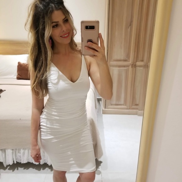 Fashion nova White small bodycon spaghetti strap dress, EUC - Picture 5 of 5